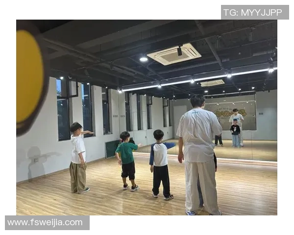 重庆街舞队与杭州街舞队个人能力深度分析与赛后复盘探讨